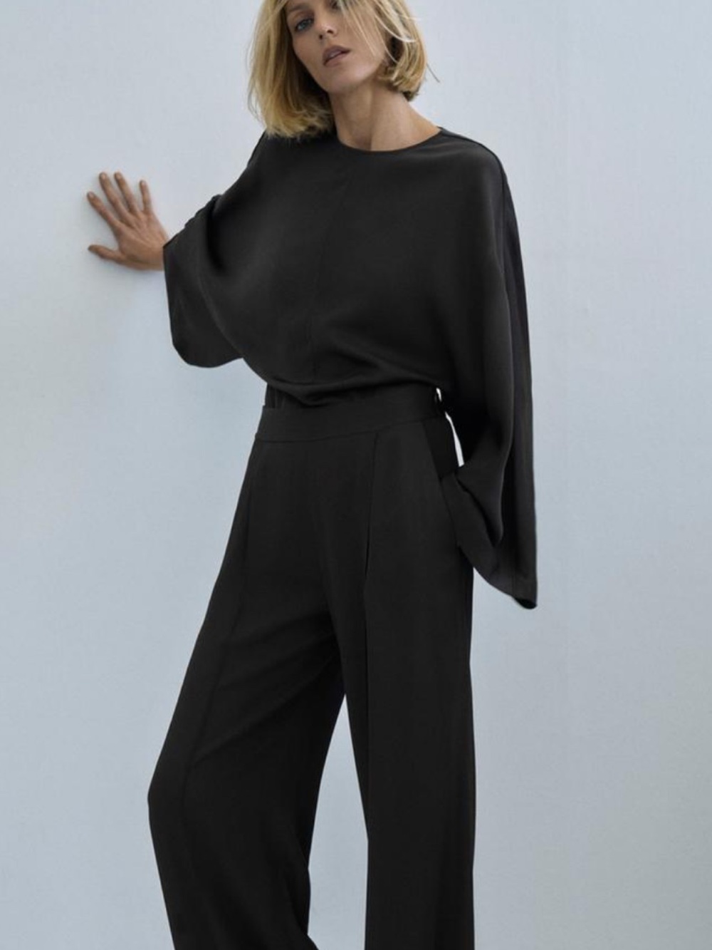 Zara Black Wide-Leg High-Rise Trousers
